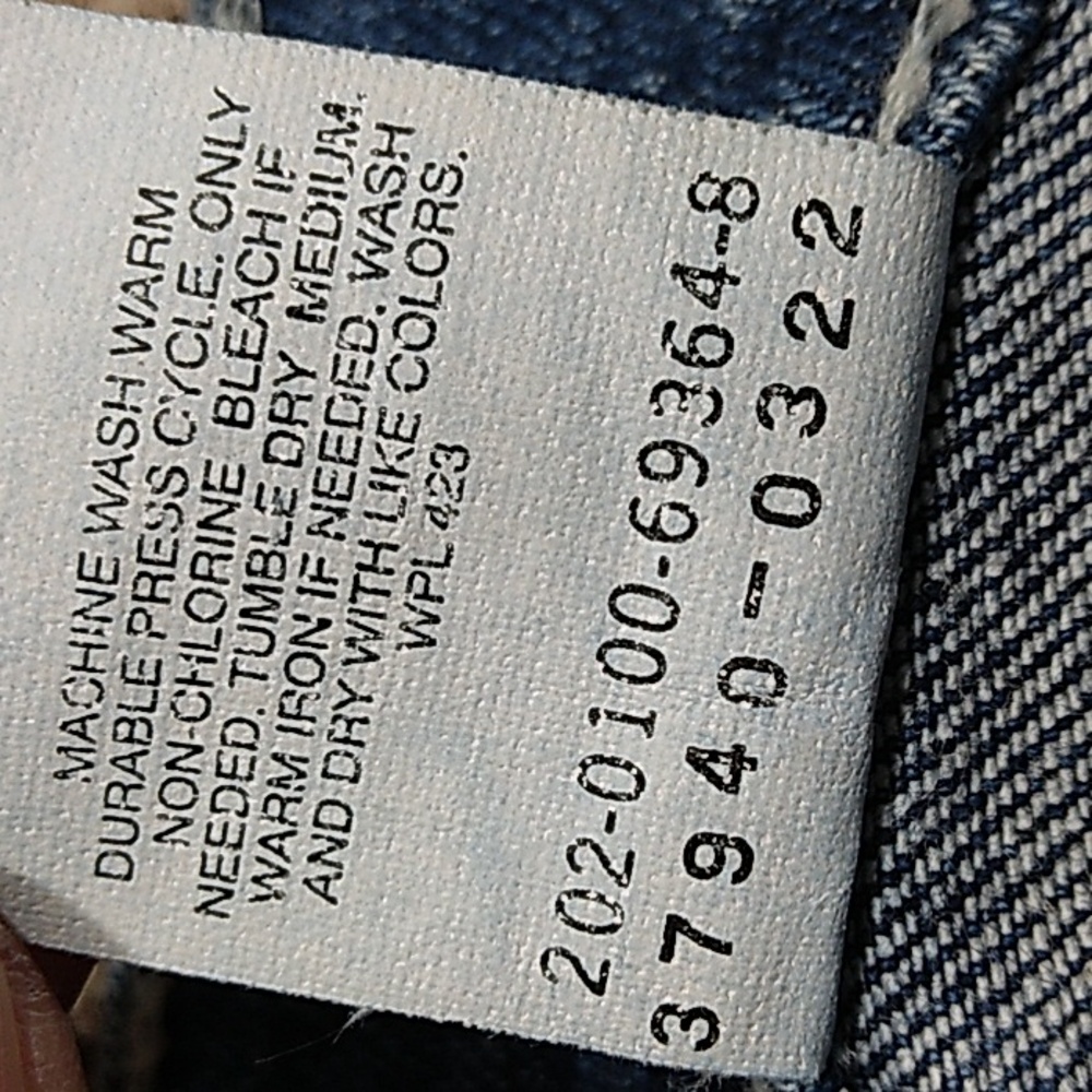 Vintage Y2K Levi's Jean Shorts Juniors Size 13‎ Medium Wash Excellent Condition - Picture 5 of 5